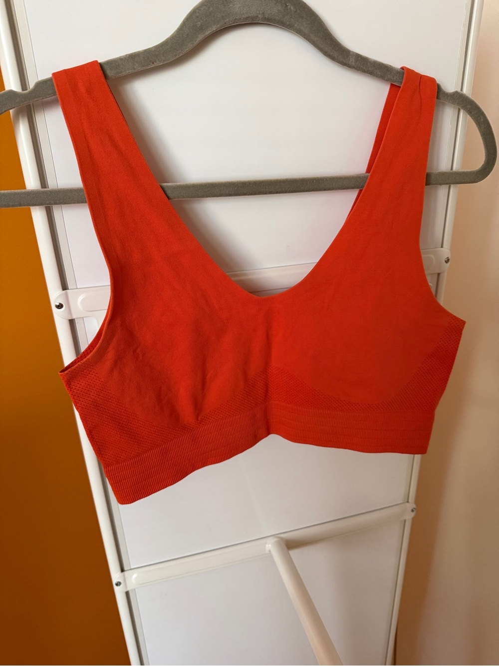 H&M orange sport bra without bra pads